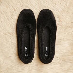 VIVAIA Women's Black Fuzzy Flats